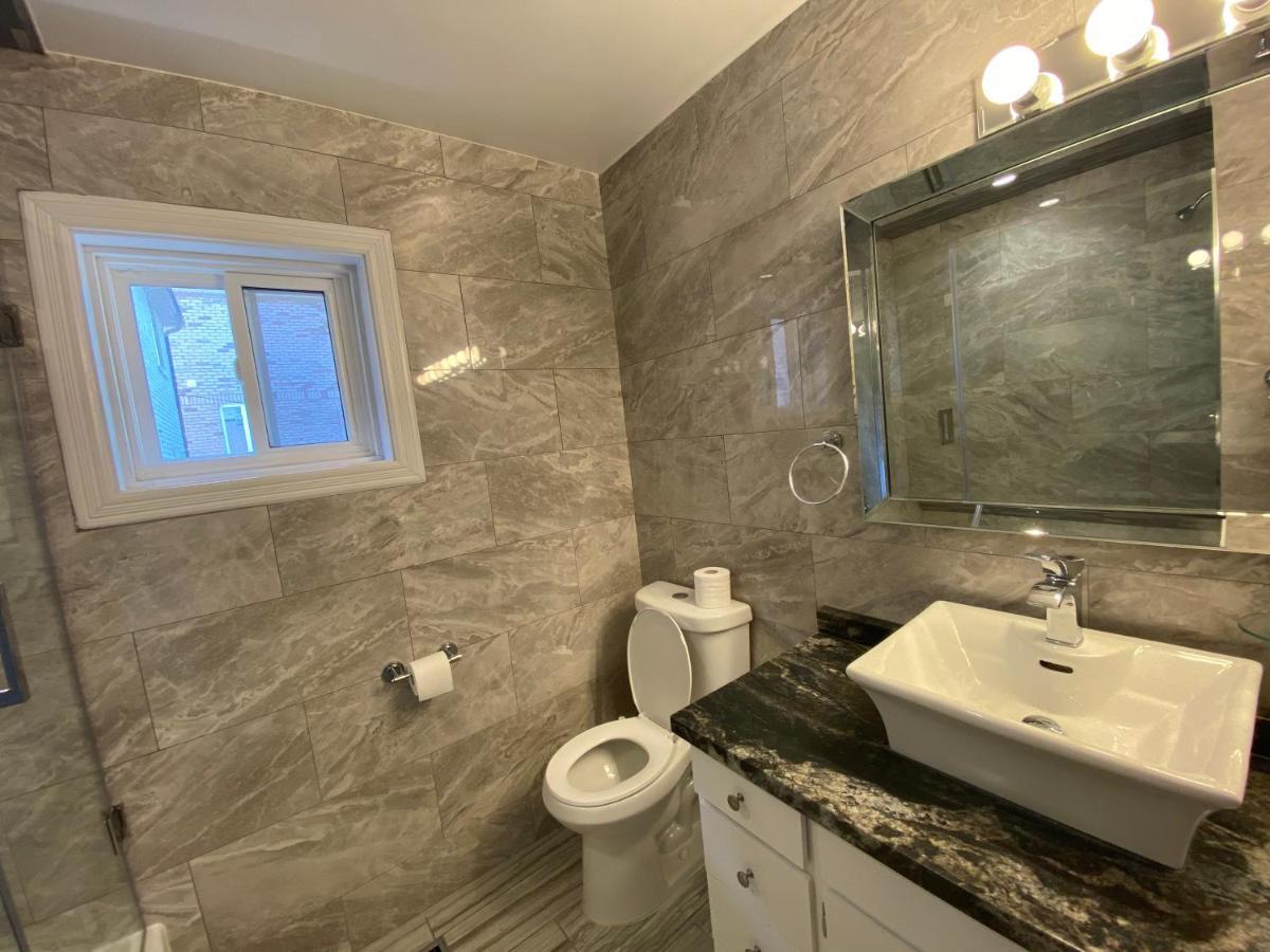 Yonge And Finch Subway !L Spacious & Bright Private Bedroom With Shared Amenties Toronto Zewnętrze zdjęcie